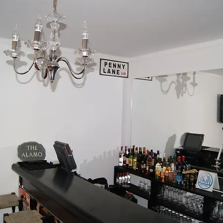 Mi Casa Su Casa *