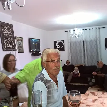 Mi Casa Su Casa