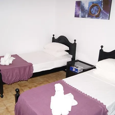 Mi Casa Su Casa * Ταβίρα